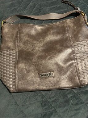 Wrangler tote in gray nwot